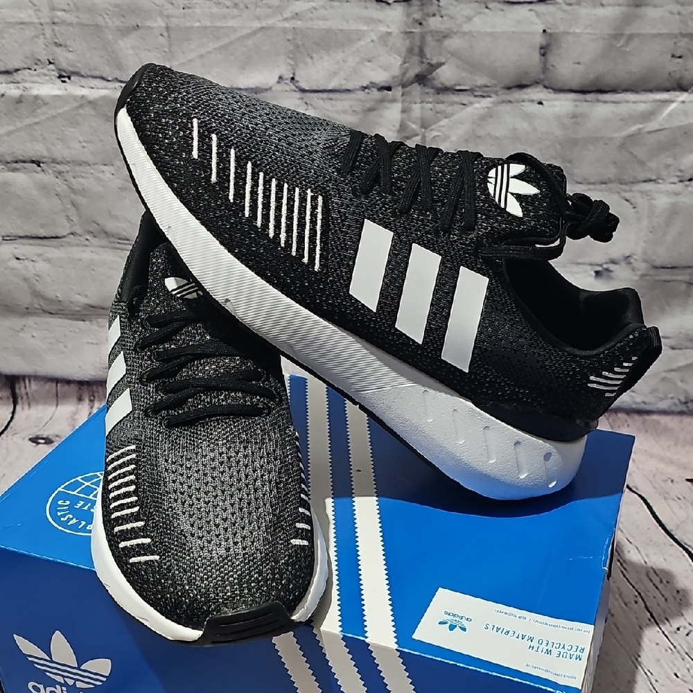 Adidas Swift Run 22 Shoes